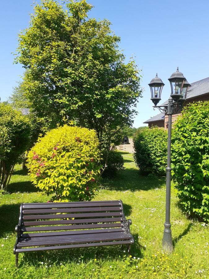 Les Gites Du Chateau De Maltot Saint-Ouen-du-Breuil Екстериор снимка